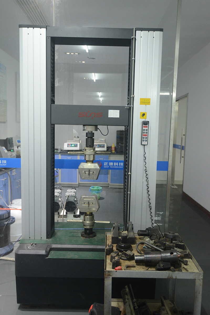 02-萬(wàn)能拉伸機(jī).jpg